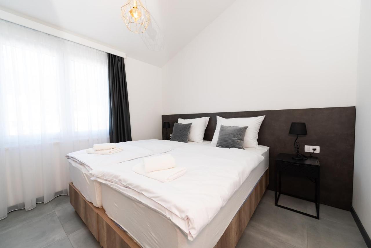 Kapov'S Rooms คาชเตลา ภายนอก รูปภาพ