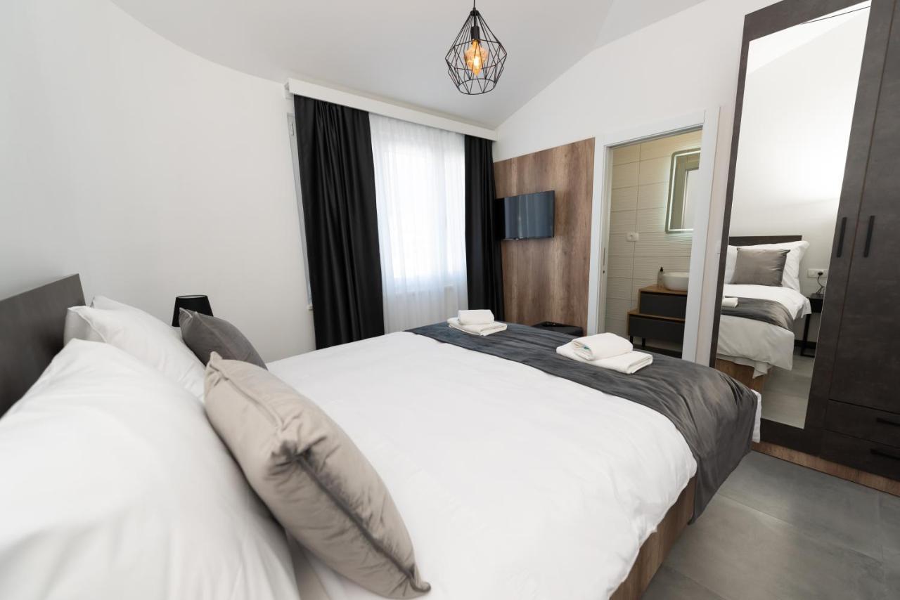 Kapov'S Rooms คาชเตลา ภายนอก รูปภาพ